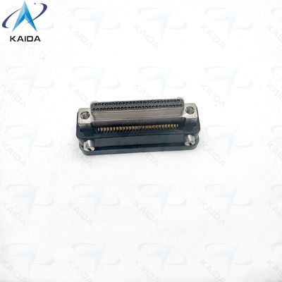 Material de contacto de aleación de cobre de larga duración Concha metálica con chapa de contacto de oro sobre níquel.J70 Serie Conector rectangular.J70-2C2-051-121-TH