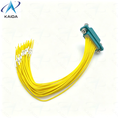 Conector eléctrico micro-rectangular de la serie CDbF de 33 pines.3 A Concha de plástico de corriente nominal.CDBF-33Z-15CM.Receptor femenino (con contactos de enchufe).